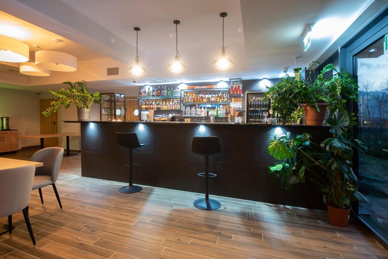 Hotel Jarzebata 维斯拉 外观 照片